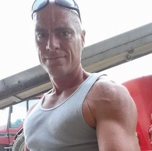 Meet your Posher, Casey